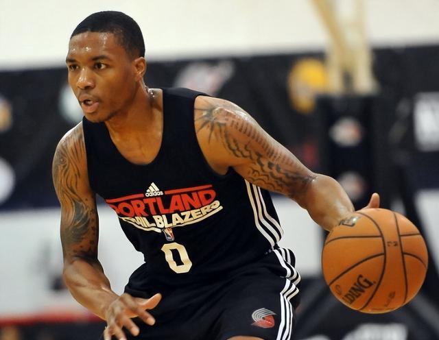 下变得更加 下变得更加