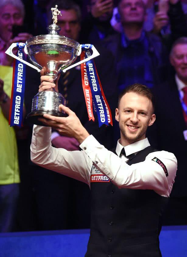 他与本泽马 他与本泽马