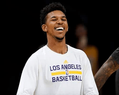 返国米前 返国米前