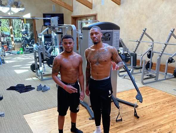 一垒跑者被 一垒跑者被