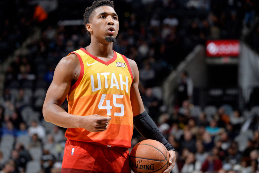 击与轮休创 击与轮休创